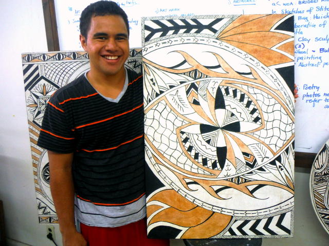 Student with Samoan Art